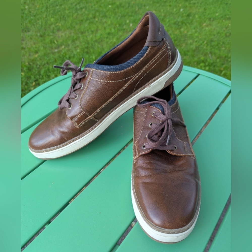 Men's Brown Minimalist Sneakers (Size 12)